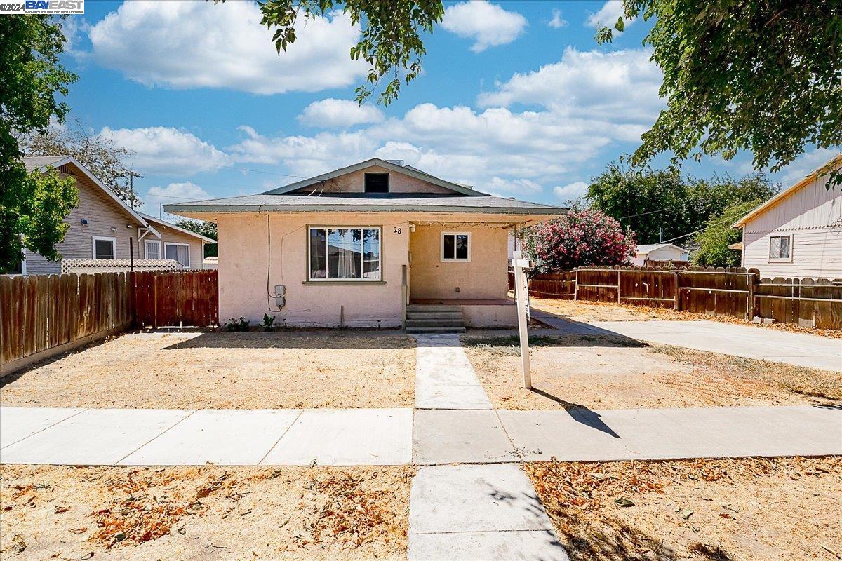 28 East 3rd Street, Tracy, CA 95376 Compass