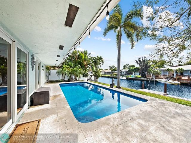 $925,000 | 1460 Northeast 53rd Court | Coral Ridge Isles