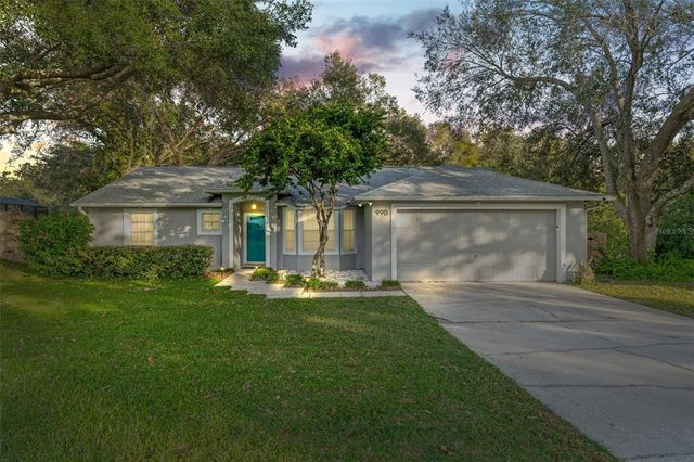 $465,000 | 990 Glenview Circle | Winter Garden