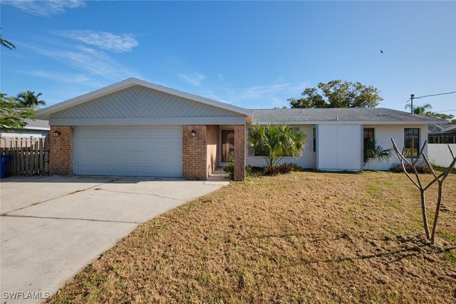 $339,000 | 1374 Harbor View Drive | North Fort Myers