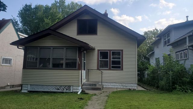 $220,000 | 1064 Thomas Avenue West | East Midway