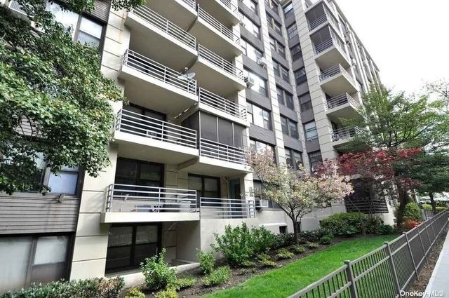 $1,800 | 98-51 64th Avenue, Unit 1F | Rego Park