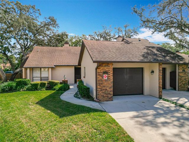 $324,900 | 123 Golf Club Drive | Wekiva Club Estates