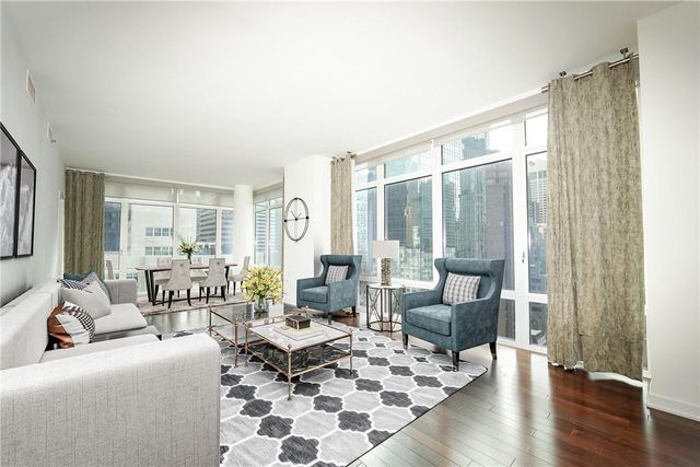 $2,500,000 | 207 East 57th Street, Unit 21B | Midtown East