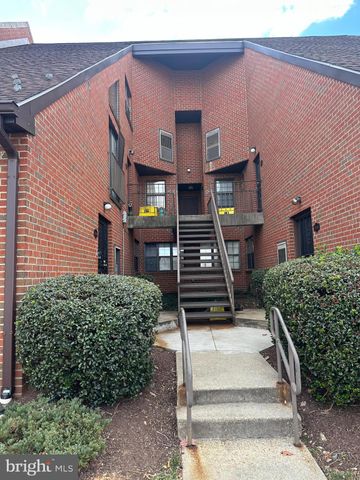 $300,000 | 3014 Pineview Court Northeast, Unit 3014 | Fort Lincoln