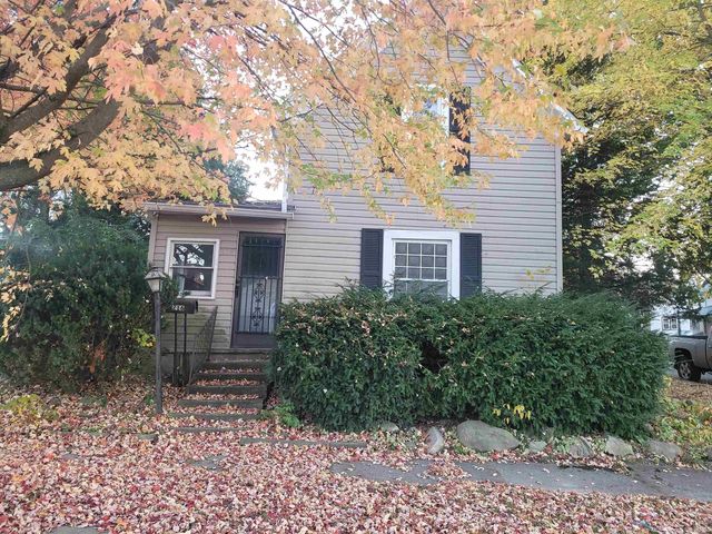 $169,500 | 216 West Main Street | Flora