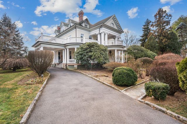 $2,575,000 | 11 Vermont Avenue | Prospect Park