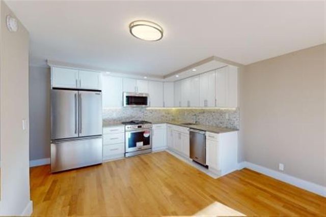 $6,295 | 310 Greenwich Street, Unit 13D | TriBeCa