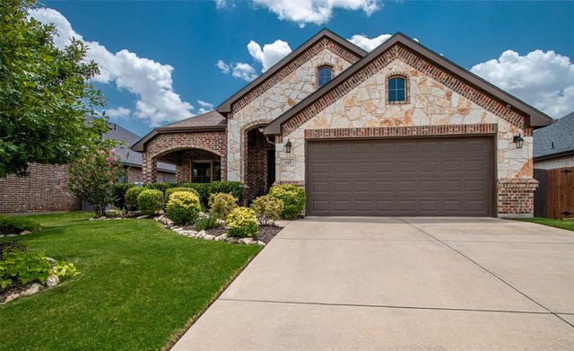 $370,000 | 717 Ravenwood Drive | Far Northwest Fort Worth