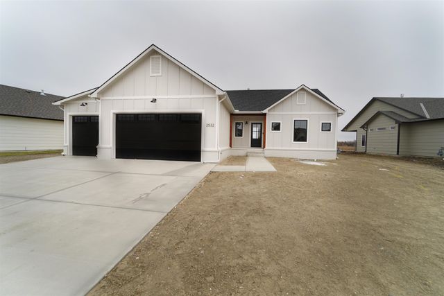 $398,900 | 2532 South Spg Holw Street | Wichita