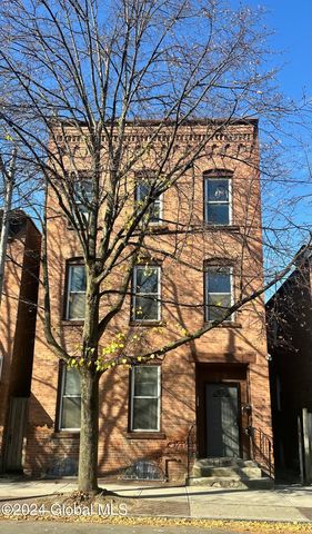 $2,200 | 283 4th Street, Unit 2 | Little Italy