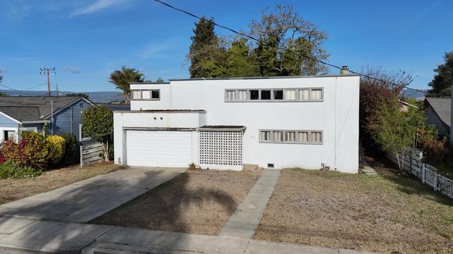 $719,000 | 412 Hill Avenue | Watsonville