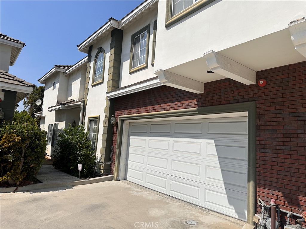 a view of entryway with a garage