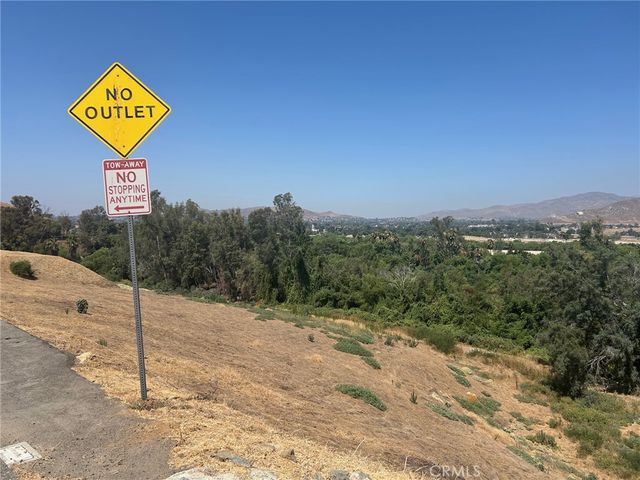 $475,000 | 0 Indian Hill Road | Downtown Riverside