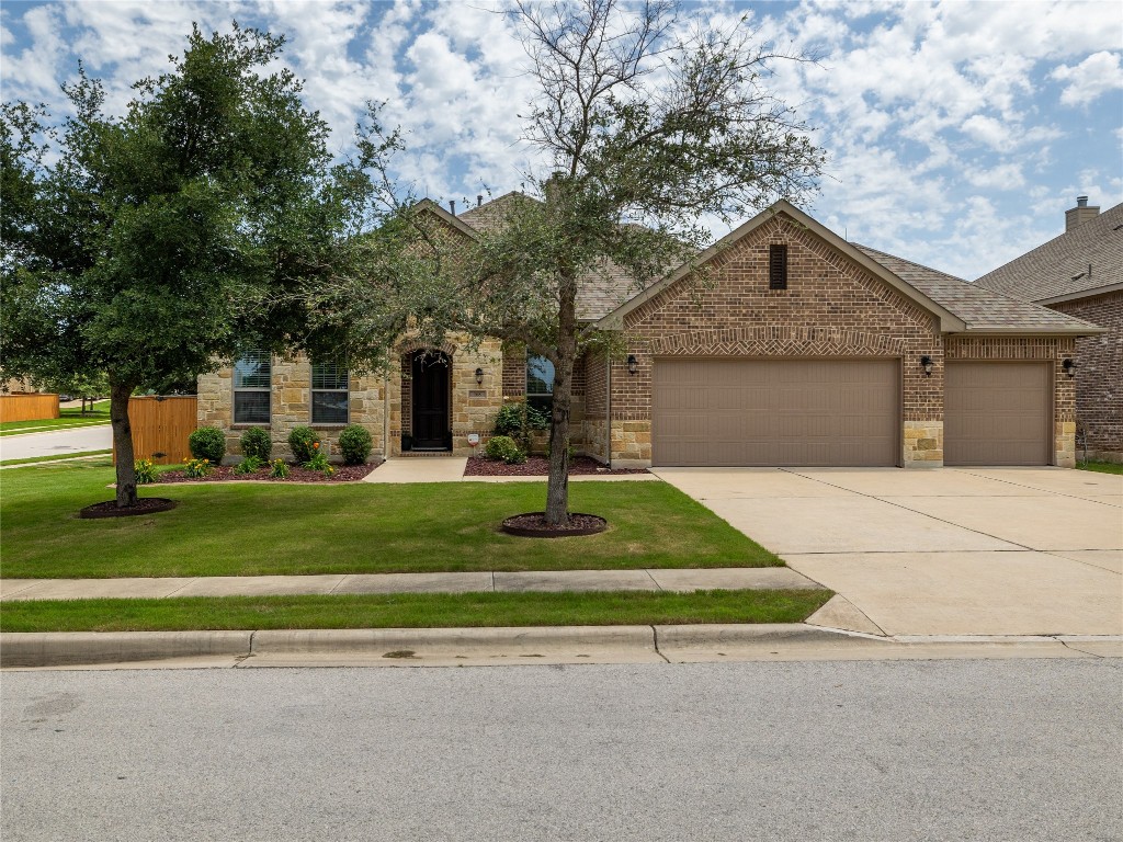 WELCOME HOME !    4 Sides Masonry-Brick and Stone--4 Bay Garage -- 4 Bedrooms   CORNER LOT on Quiet Street in Highly Praised Parkside at Mayfield Ranch Estates in Georgetown, TEXAS 78628