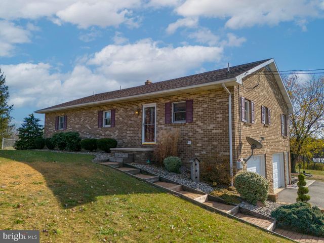 $449,900 | 4562 Edenville Road | Hamilton Township - Franklin County