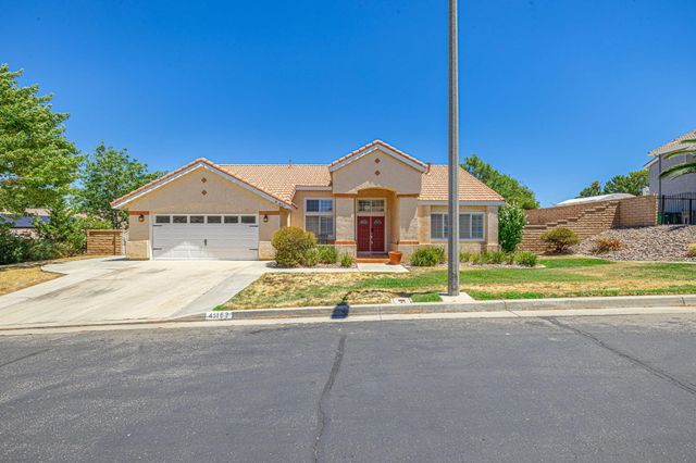 $599,900 | 41162 Estates Lane | Hillside