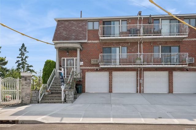 $2,200,000 | 157-54 95th Street | Old Howard Beach