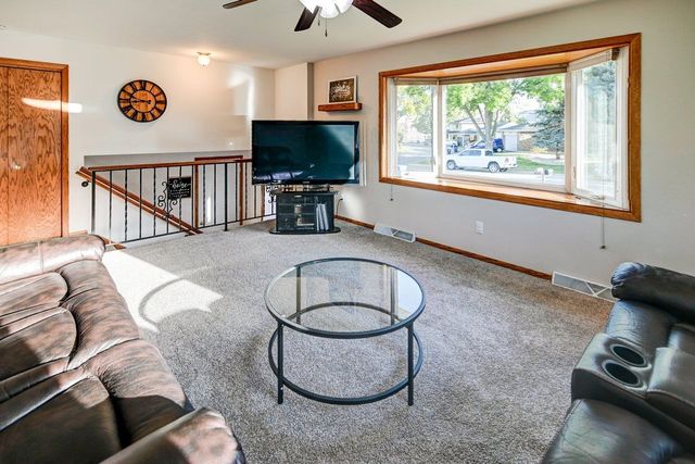 $270,000 | 826 Henry Street, Unit 2 | Waunakee