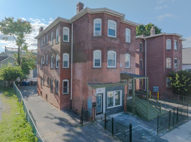 $549,900 | 785-787 Broad Street | Frog Hollow