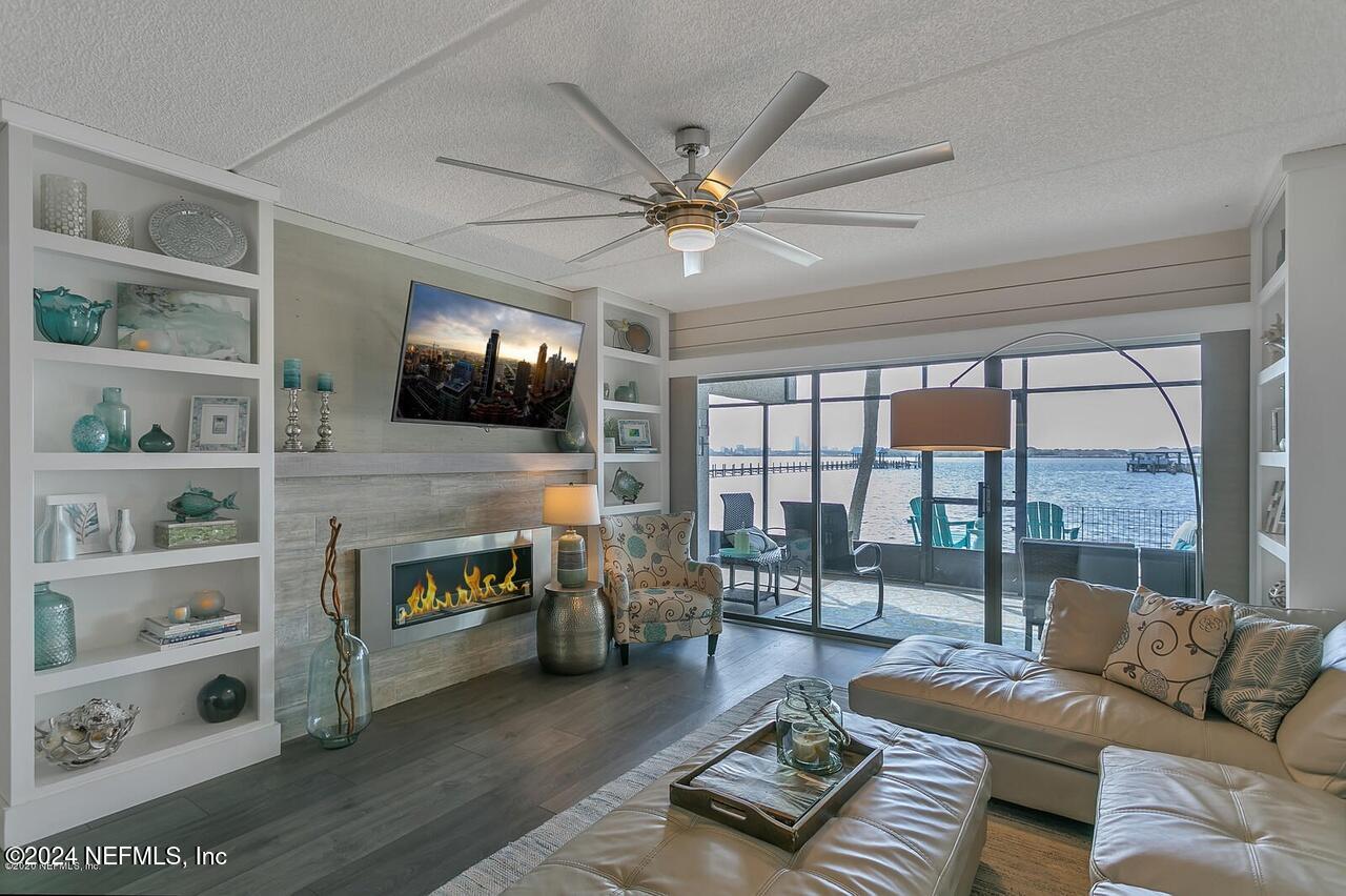 Spacious living room with a great view