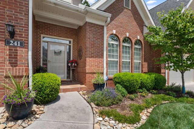 $670,000 | 241 Fordham Way | Farragut