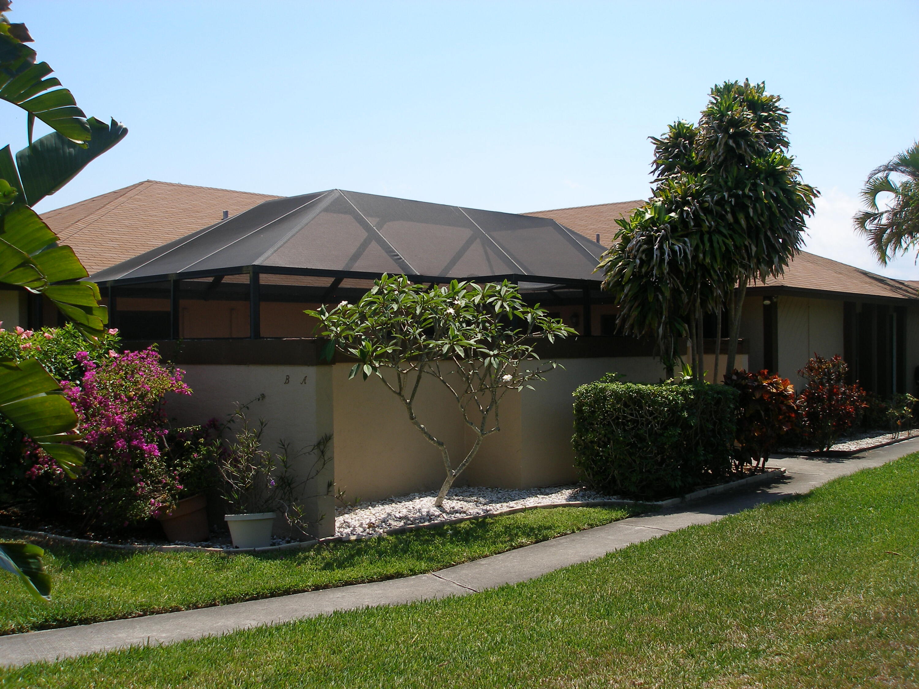 view front of townhome