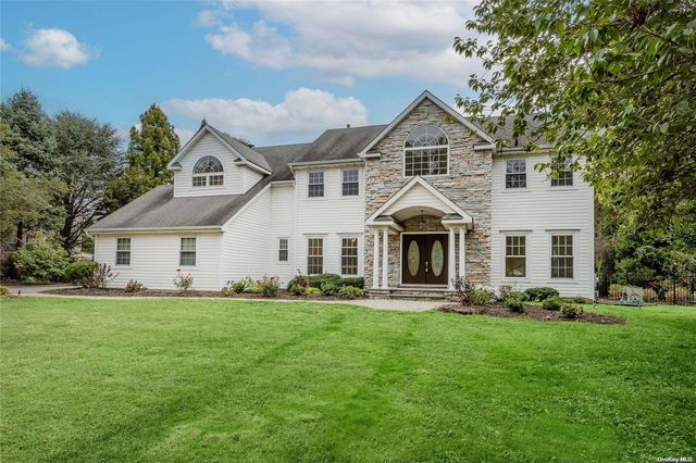 $1,150,000 | 29 Varsity Boulevard | Setauket-East Setauket