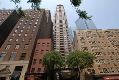 $3,750 | 347 West 57th Street, Unit 18E | Hell's Kitchen