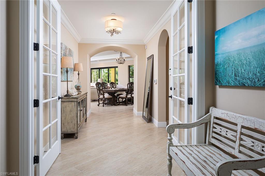 Private Entry Foyer