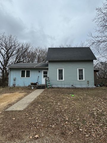 $240,000 | 42842 County Road 52 | Lake Prairie Township - Nicollet County