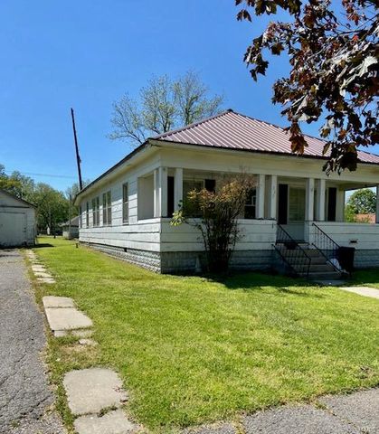 $65,900 | 332 South Elm Street | Dexter