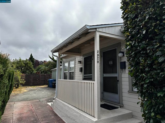 $999,950 | 2924 Carlson Boulevard | El Cerrito