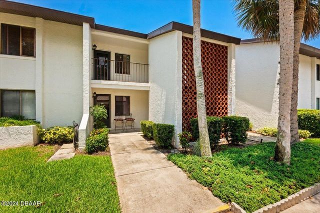 $224,900 | 1 Tomoka Oaks Boulevard, Unit 102 | Tomoka Oaks Country Club Estates