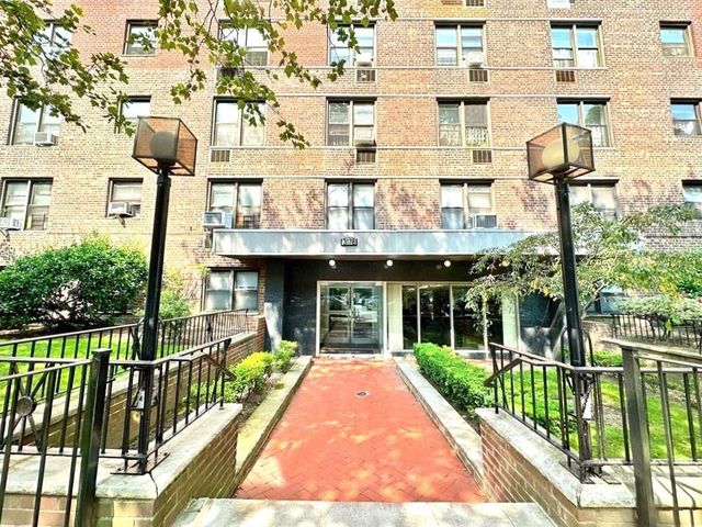 $309,000 | 3178 Nostrand Avenue, Unit 1M | Madison