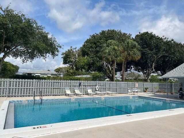 $275,000 | 2320 Germantown Road, Unit 102 | Delray Beach