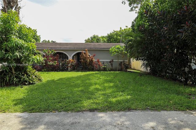 $500,000 | 8812 North Cres Drive | Miramar