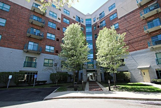 $440,000 | 175 Cottage Street, Unit 514 | Belingham Square