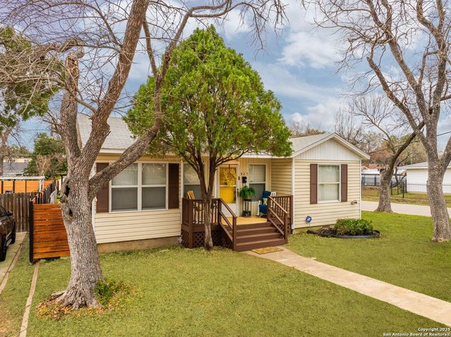 $269,999 | 823 Greer Street | Highland Park