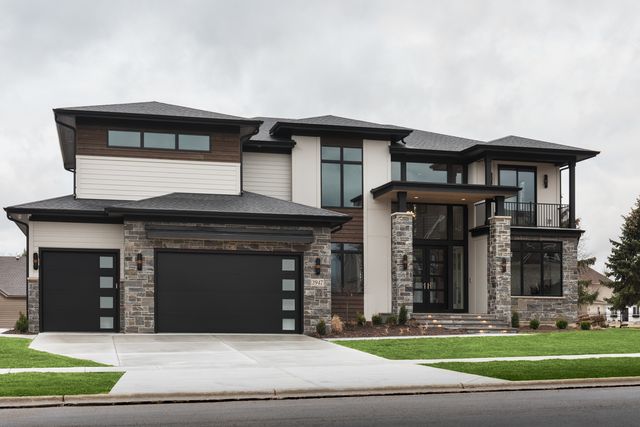 $2,025,000 | 3932 Caliente Circle | Naperville