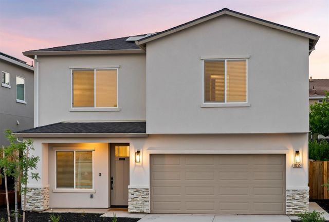 $610,000 | 8268 Ghislaine Way | Antelope