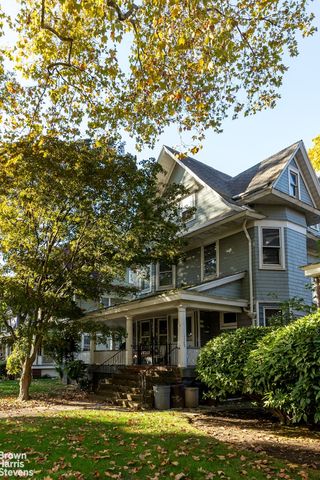 $1,799,000 | 660 East 19th Street | Midwood Park