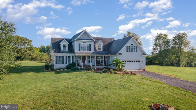 $729,900 | 15404 Cedar Hill Drive