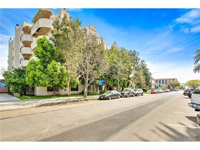 $2,595 | 726 Elm Avenue, Unit 304 | Downtown Long Beach