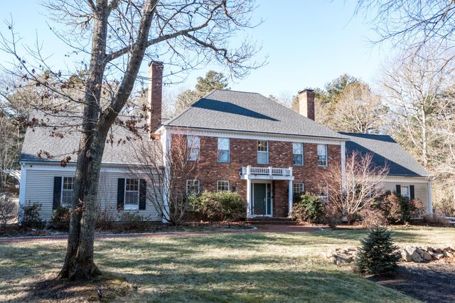 $1,399,900 | 84 White Birch Way | Pondsville