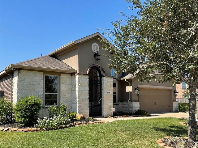 $500,000 | 9609 Eden Ridge Lane | Pearland