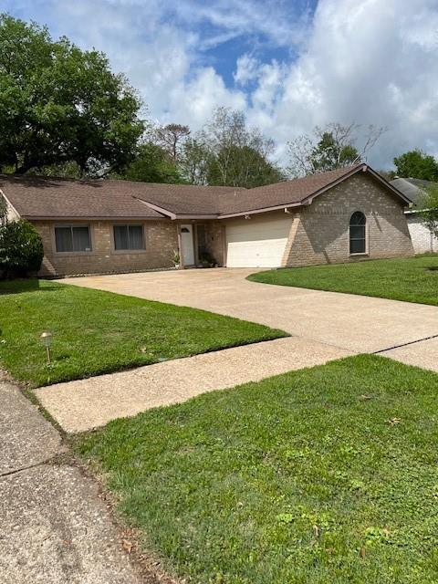 front view of house with a yard