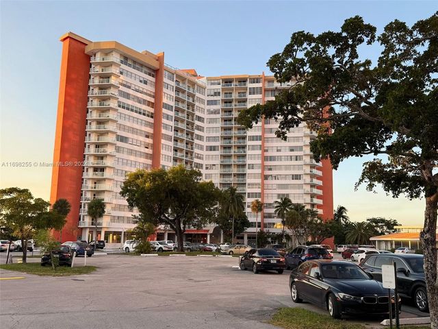 $230,000 | 1301 Northeast Miami Gardens Drive, Unit 1025W | Ojus