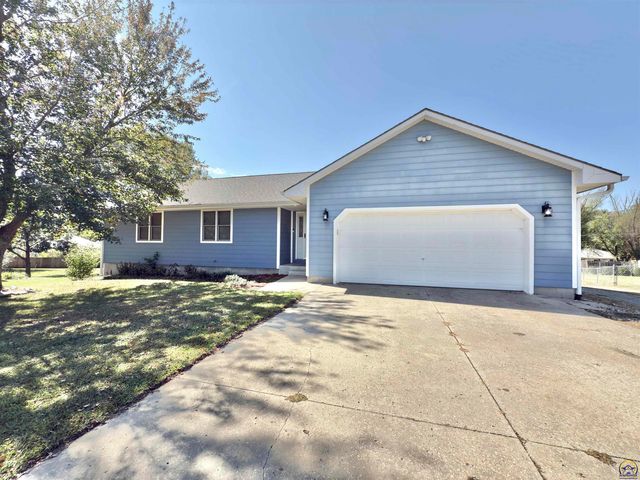 $328,000 | 635 Northeast Margo Court | Soldier Township - Shawnee County