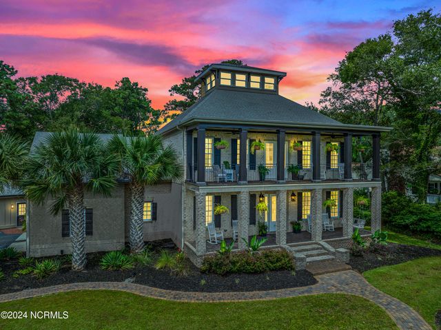 $2,500,000 | 201 River Drive | Southport